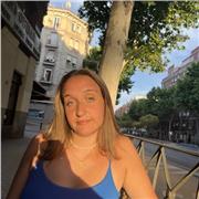 Profesor de apoyo en inglés especializada en practicar la conversación en inglés y la fluidez